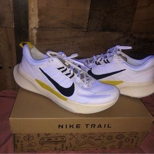 Nike Trail shoes Men’s size 10